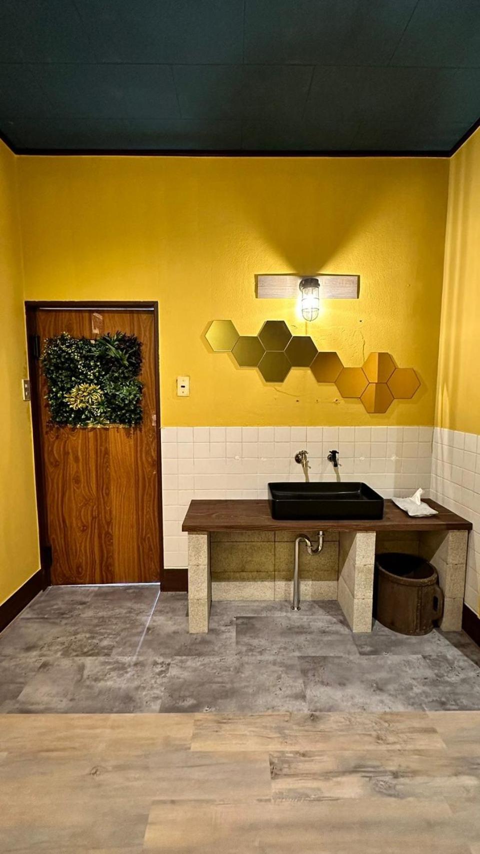 Photo 21