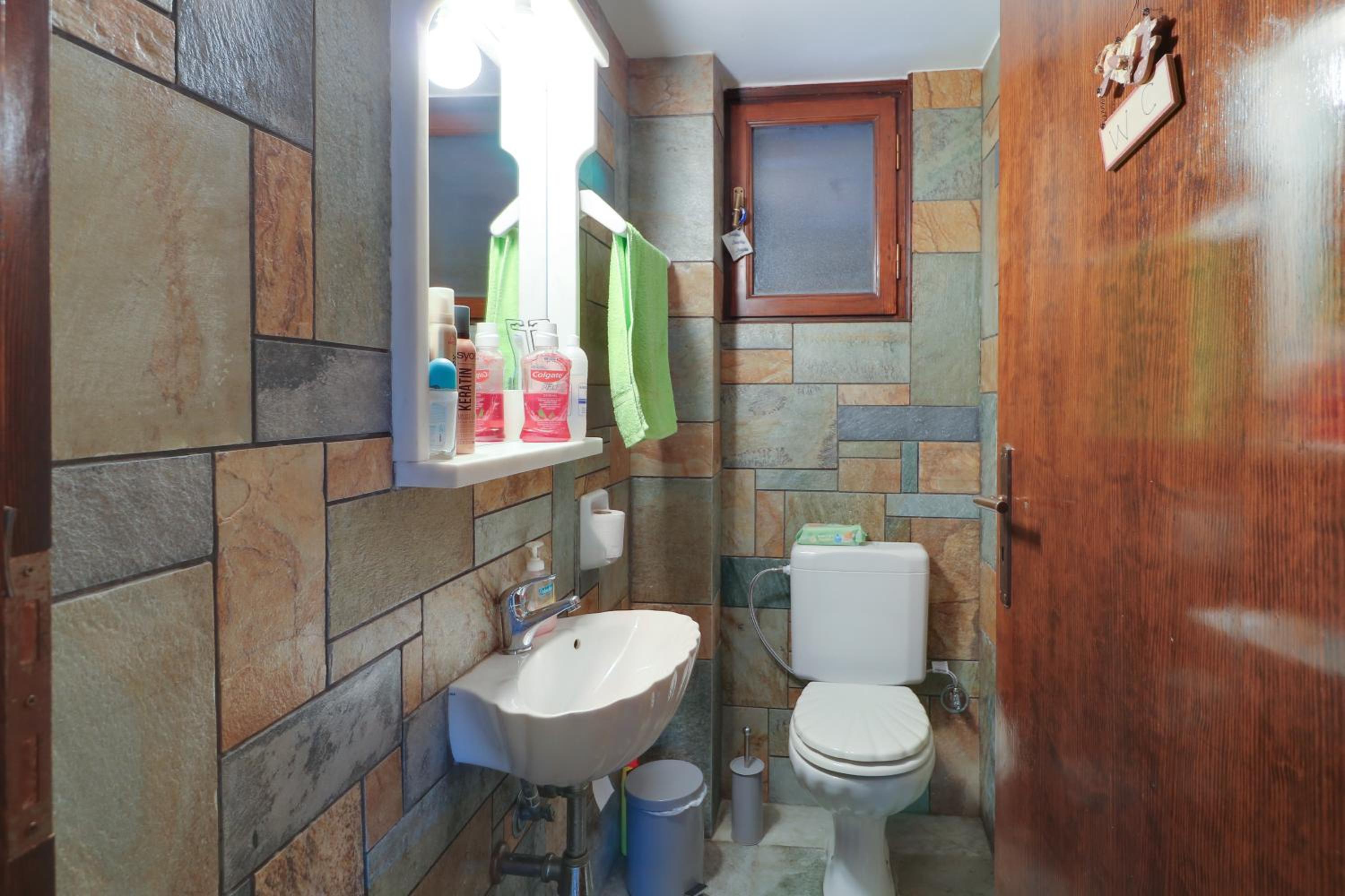 Photo 28