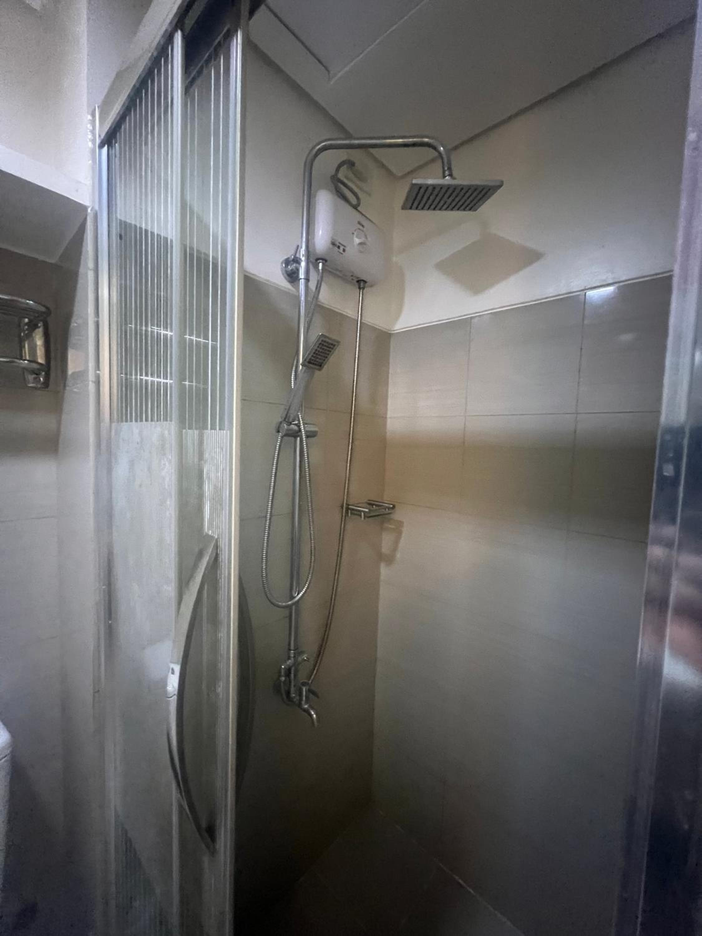 1br Shore Residences Staycation at Royels Place view 5