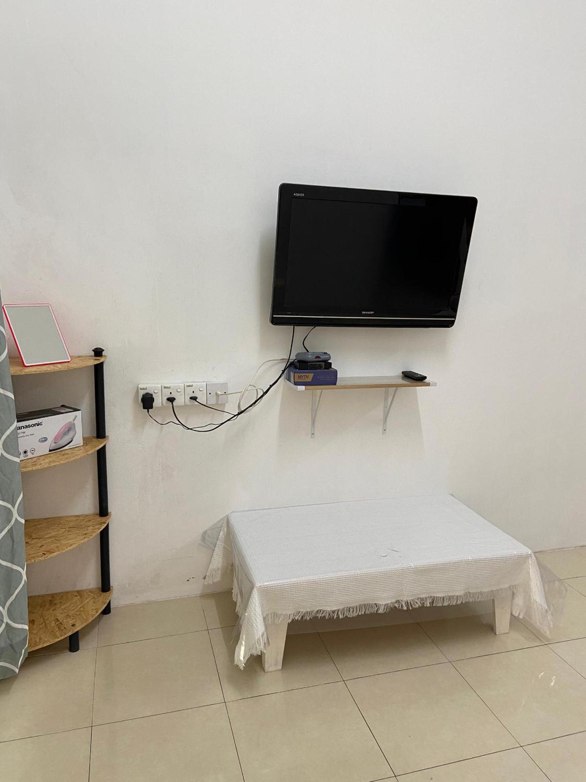 EmyNuar Homestay photo 8