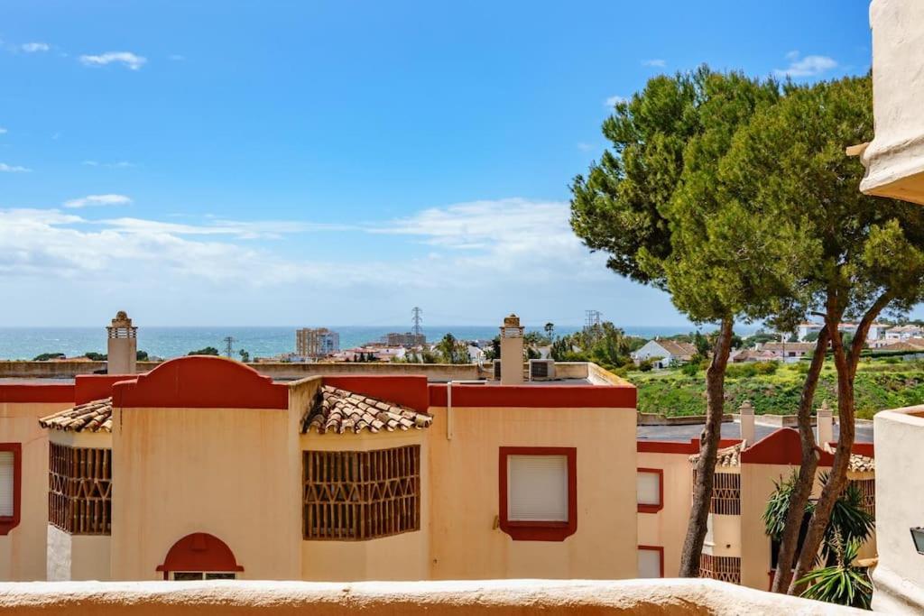 Coastal escape/Family-Friendly 2-BR with seaview view 5