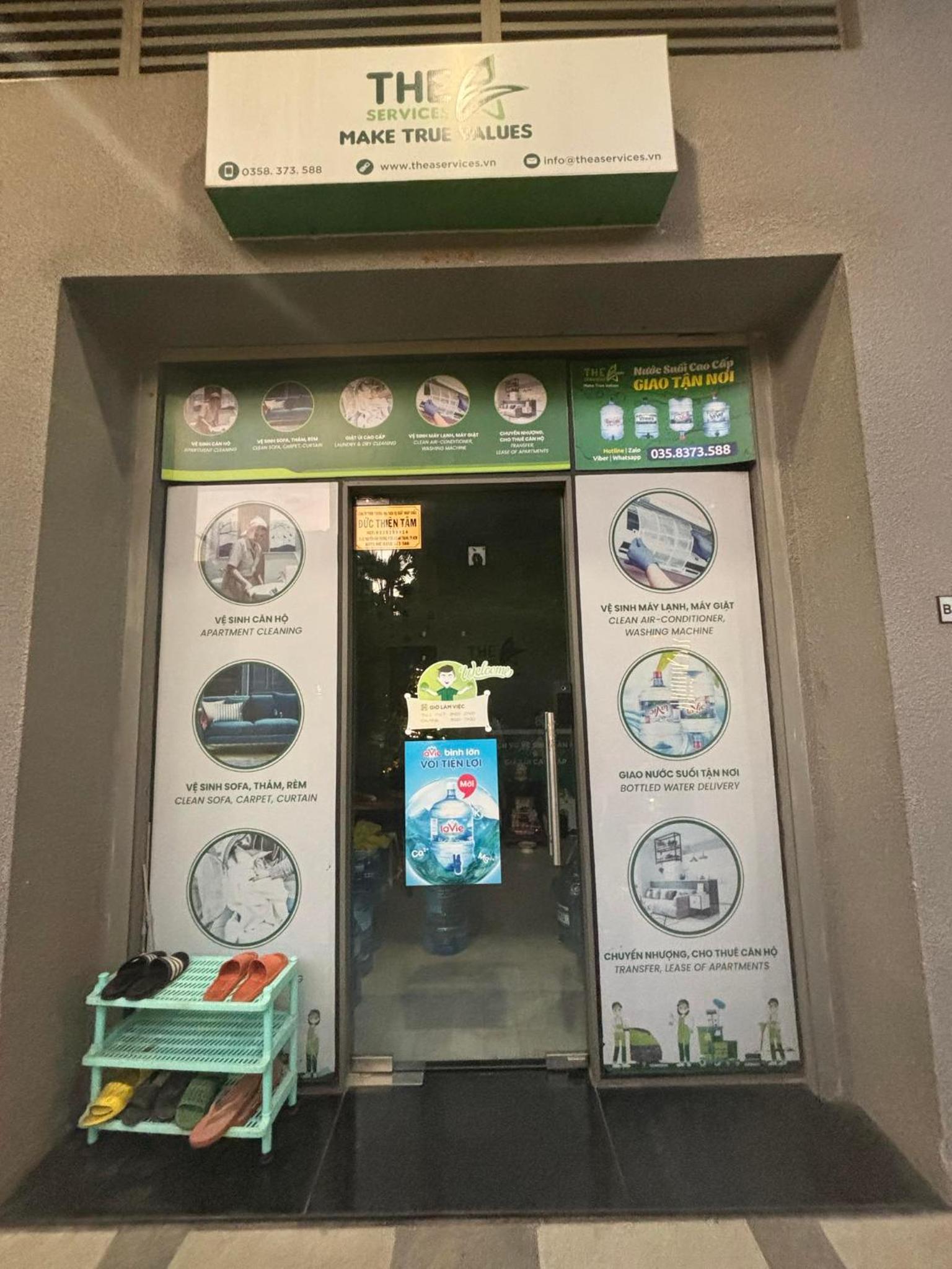 Happy House - Saigon Airport