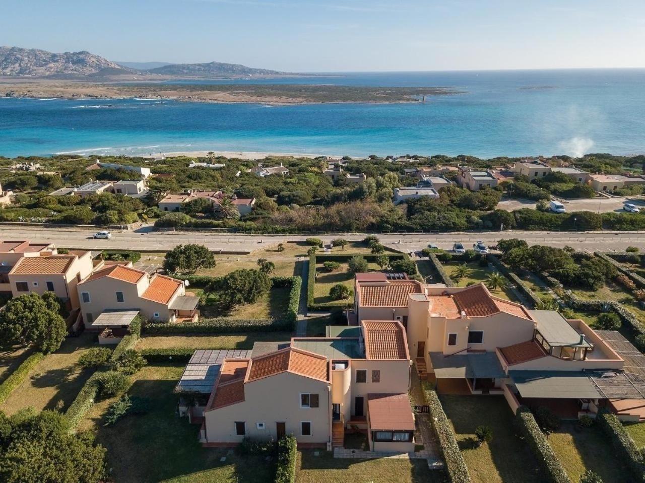 Appartement in La Pelosa mit Terrasse photo 4