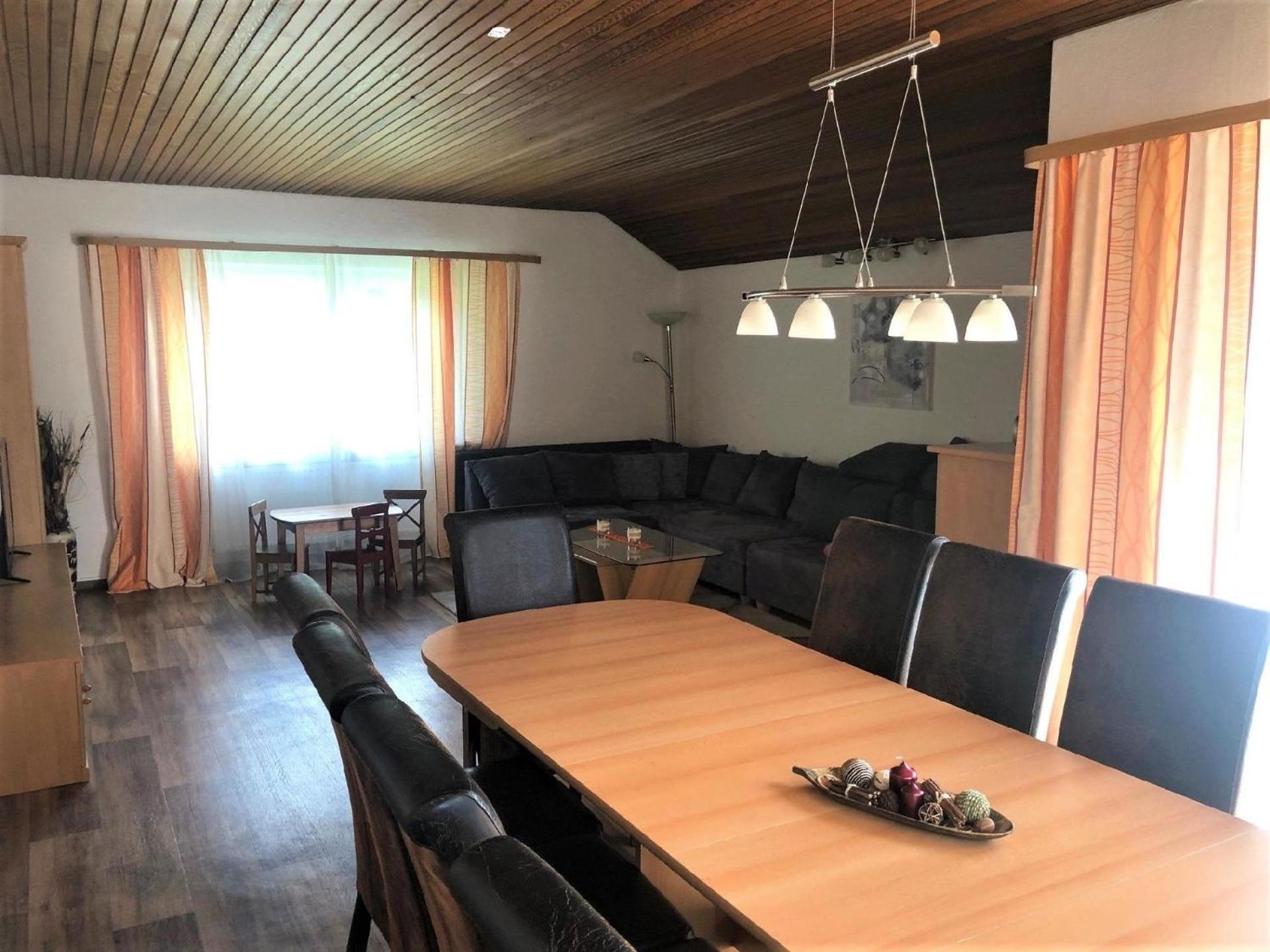 Freistehendes Ferienhaus in Sieber mit Terrasse, Garten und Grill