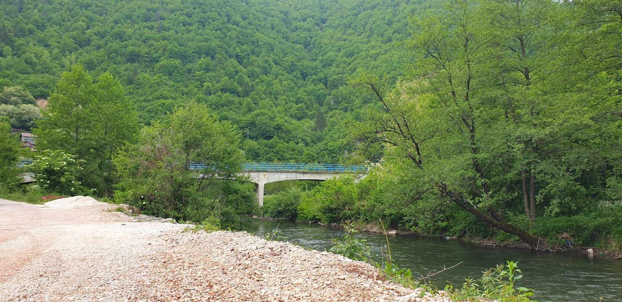 Riverstone Retreat
