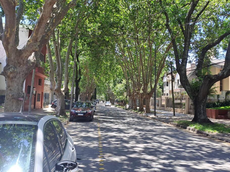 Cómodo apartamento frente Quinta Presidencial