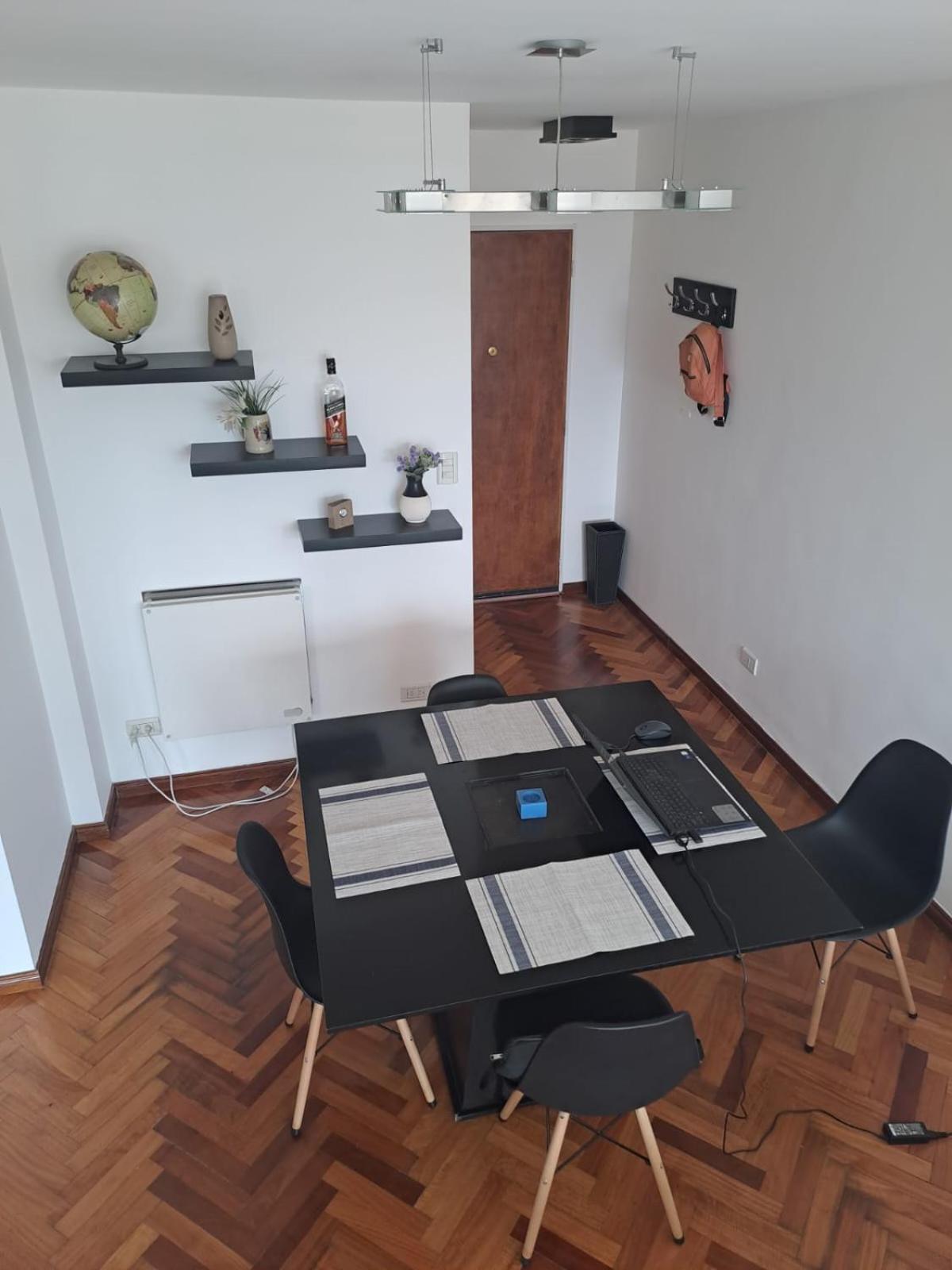 Cómodo apartamento frente Quinta Presidencial