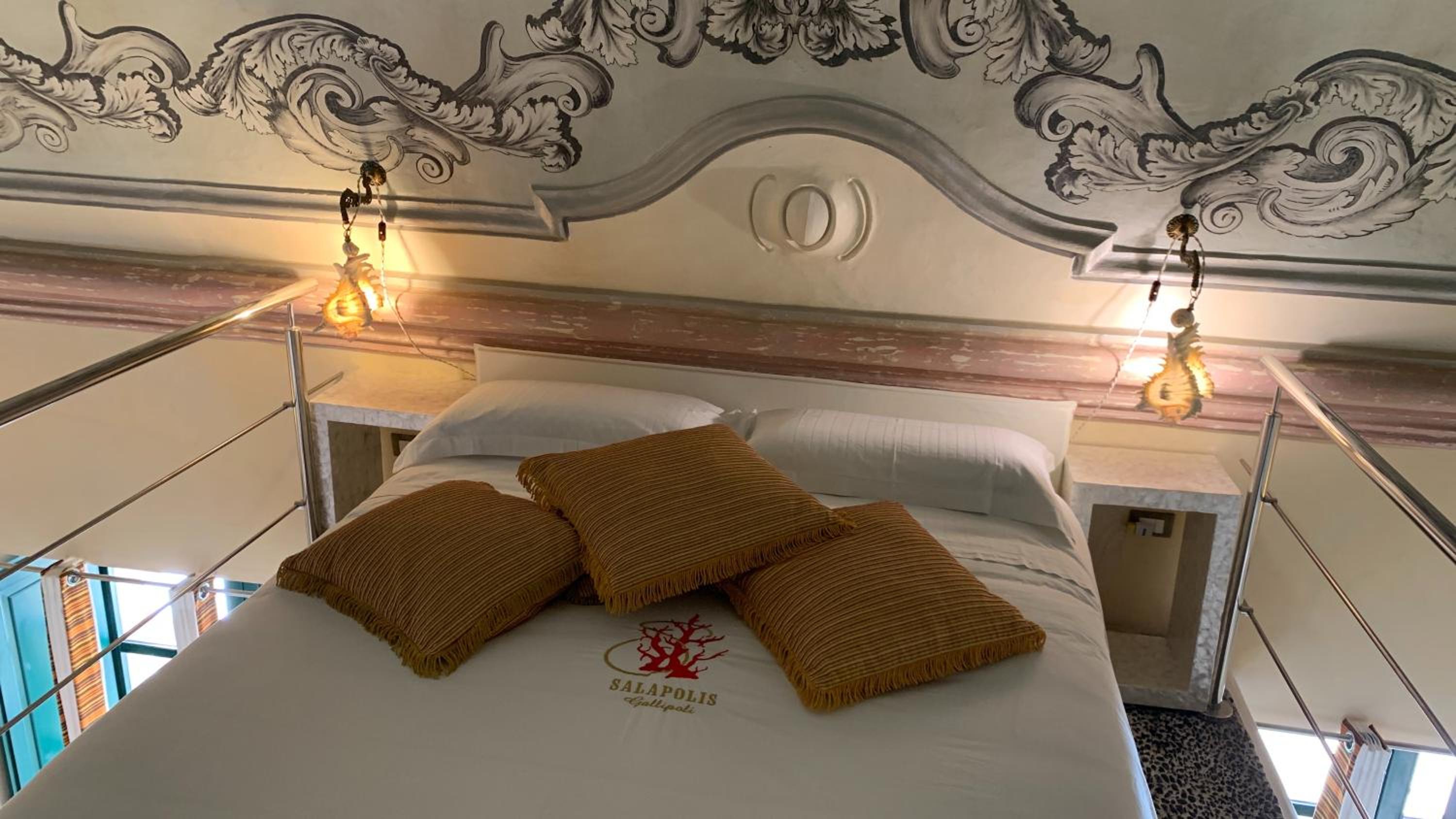 Palazzo Salapolis - Luxury Apartments