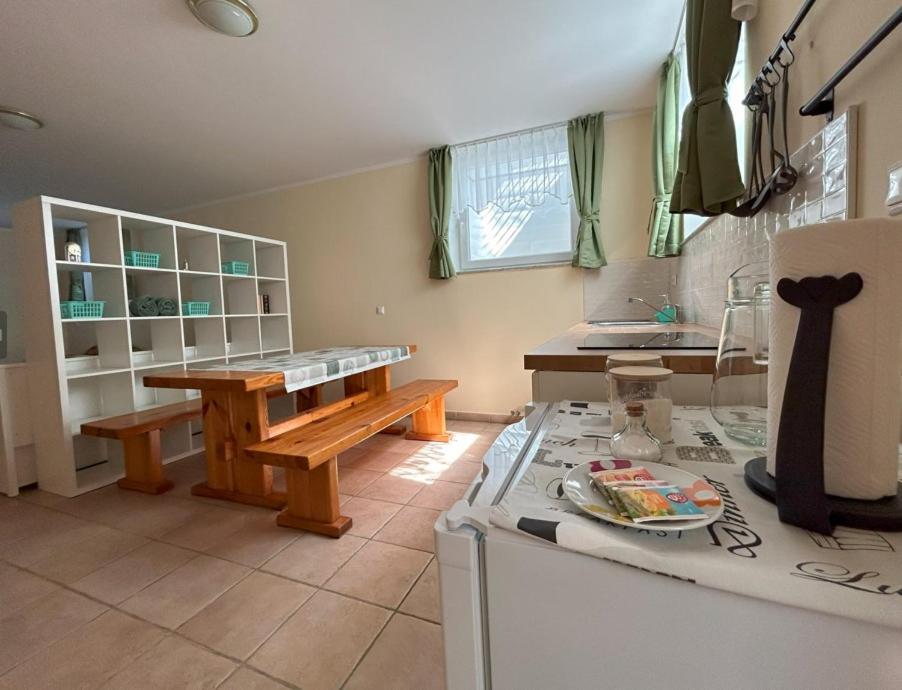 SOS Apartments