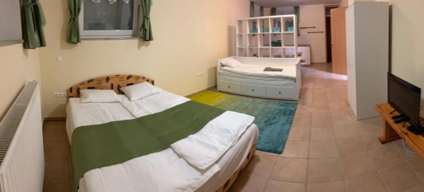 SOS Apartments