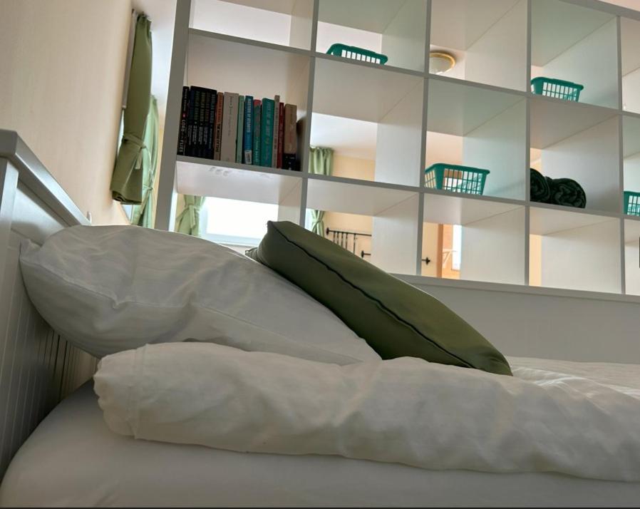 SOS Apartments