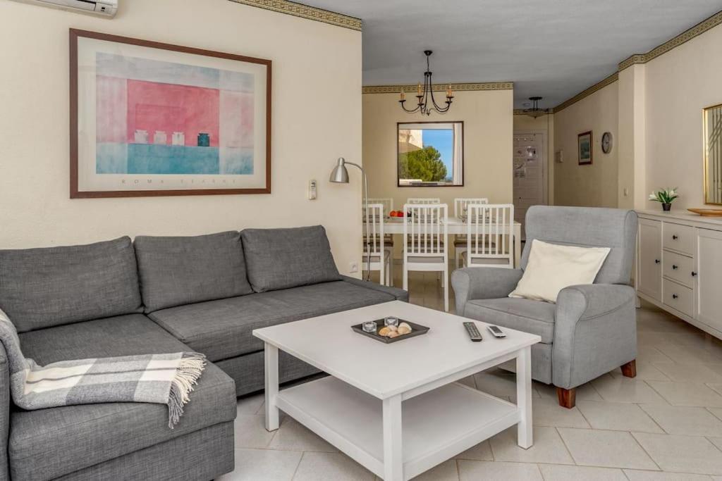 Riviera seaview getaway