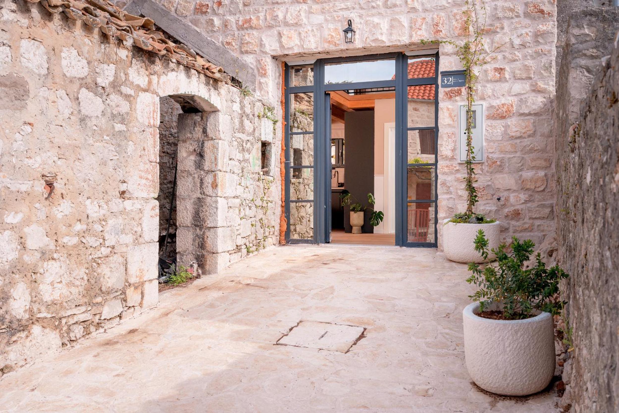 Marchelina house