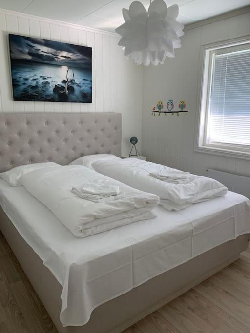 Landelig hus med fin badestrand og turområde.
