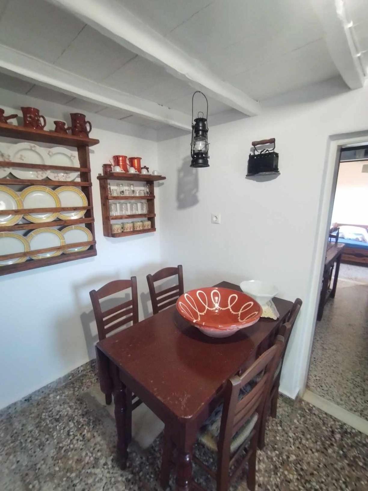 Smaragda home