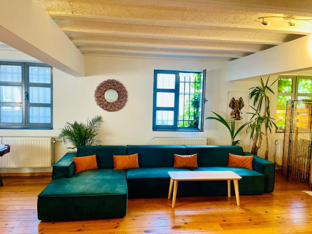 lounge