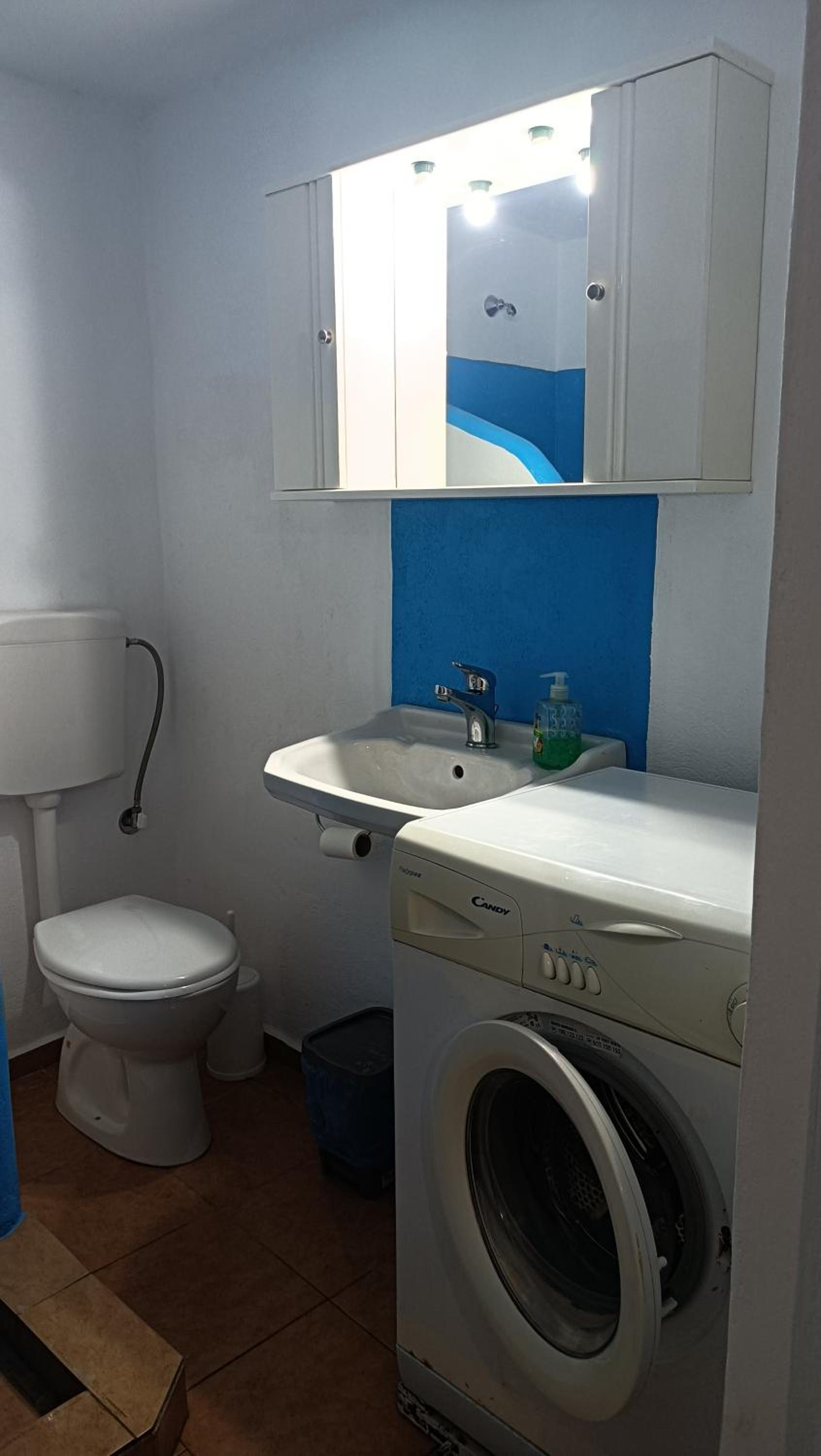 Smaragda home