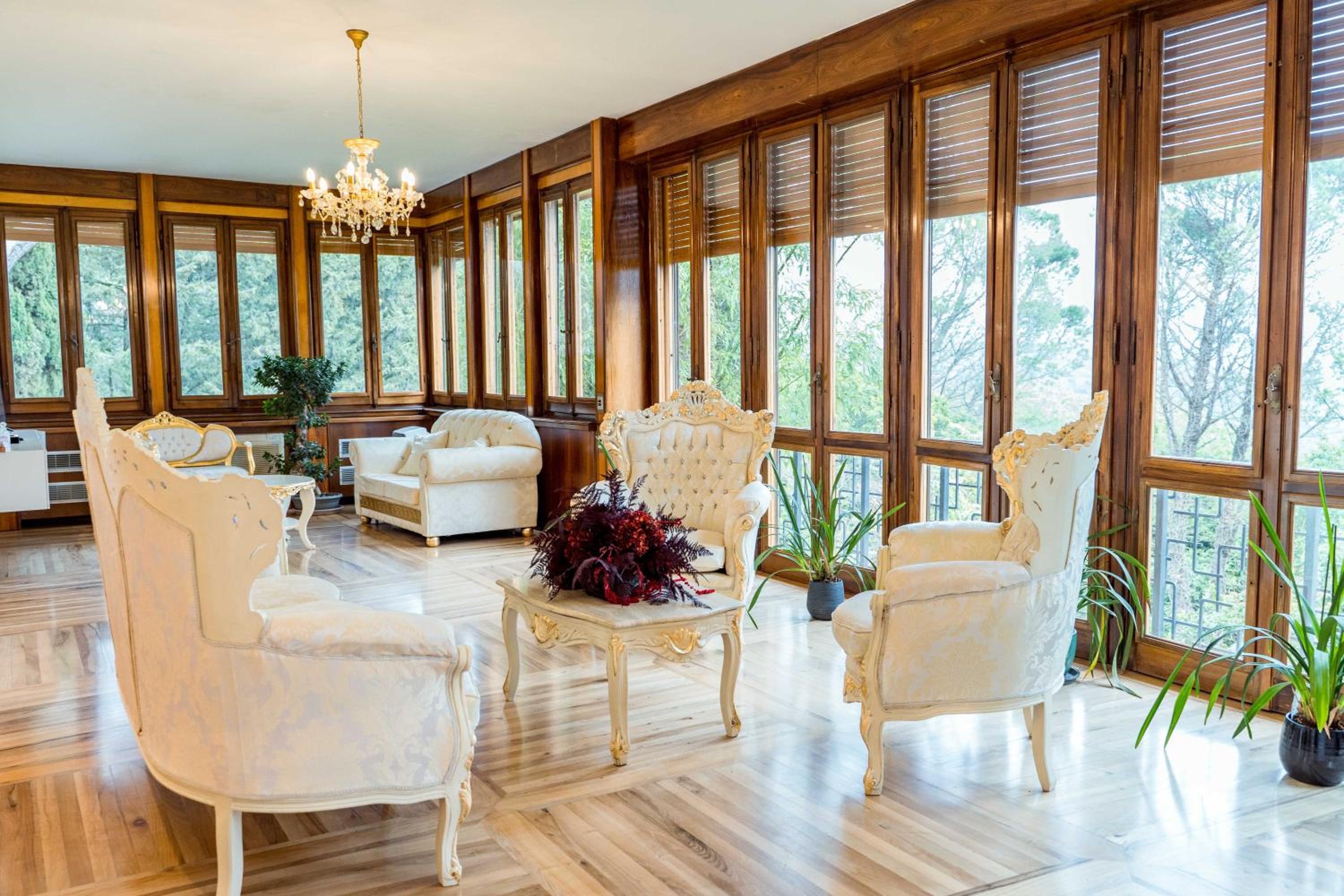 Majestic Villa in Hills of Florence with Gardens Gym Jacuzzi and Sauna