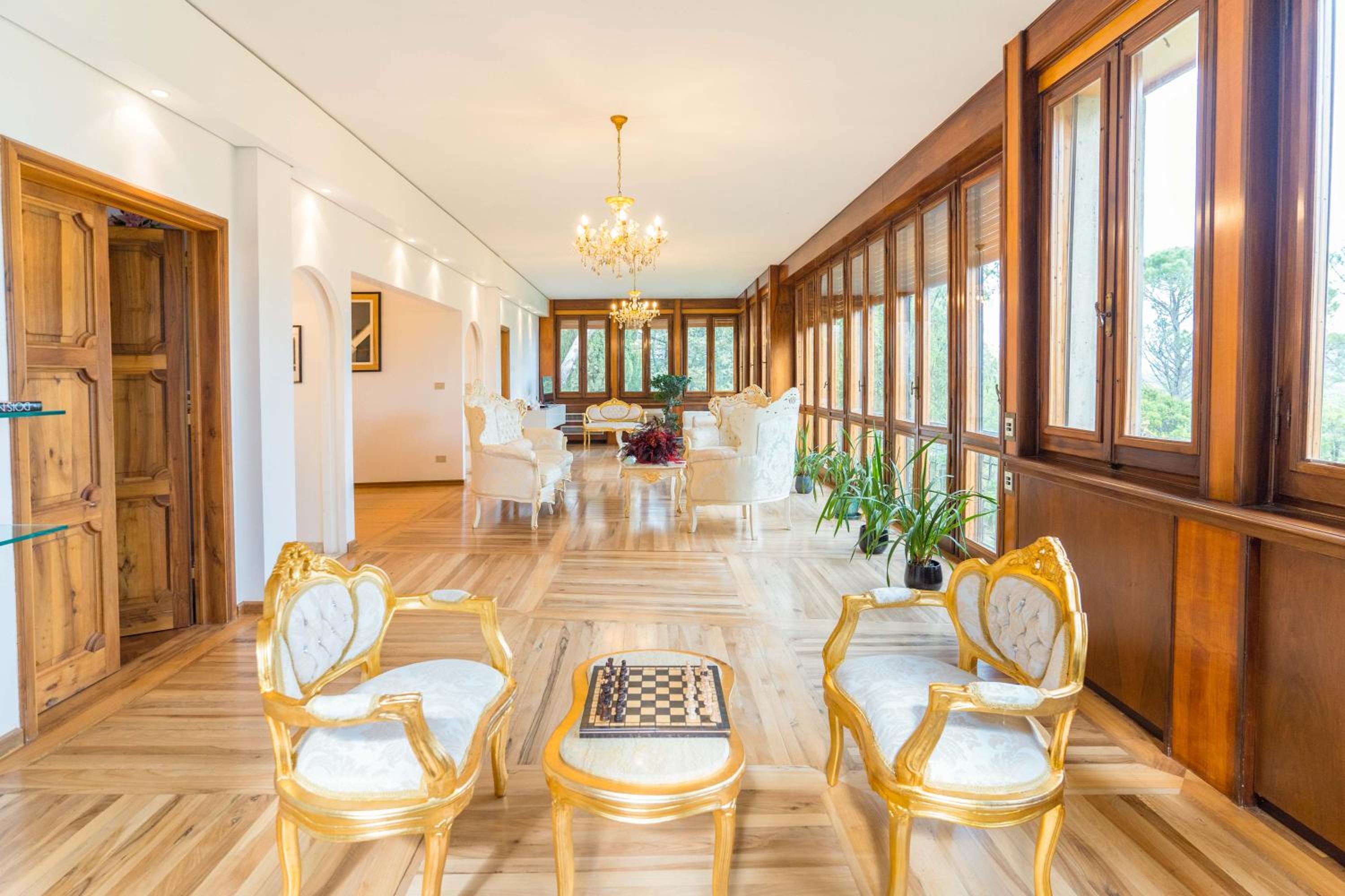 Majestic Villa in Hills of Florence with Gardens Gym Jacuzzi and Sauna