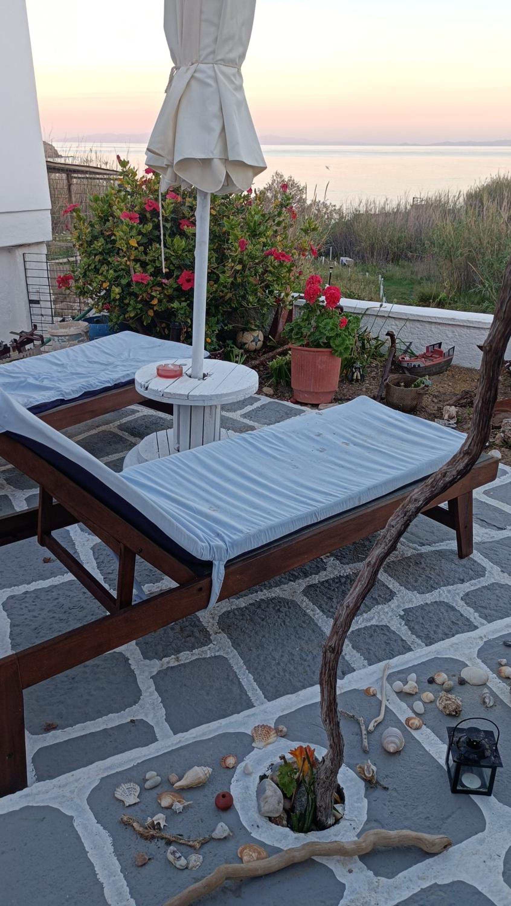 Smaragda home