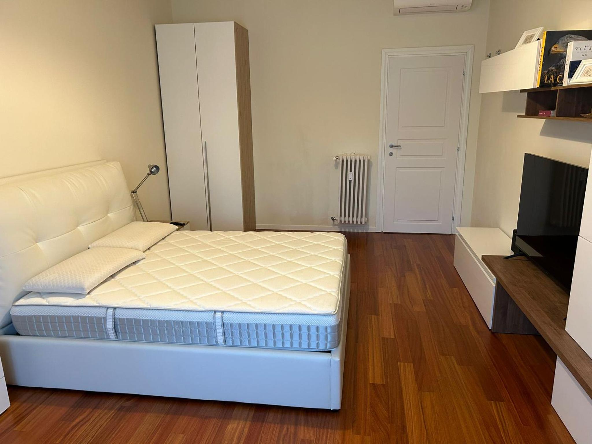 Central Station Milan Apartment