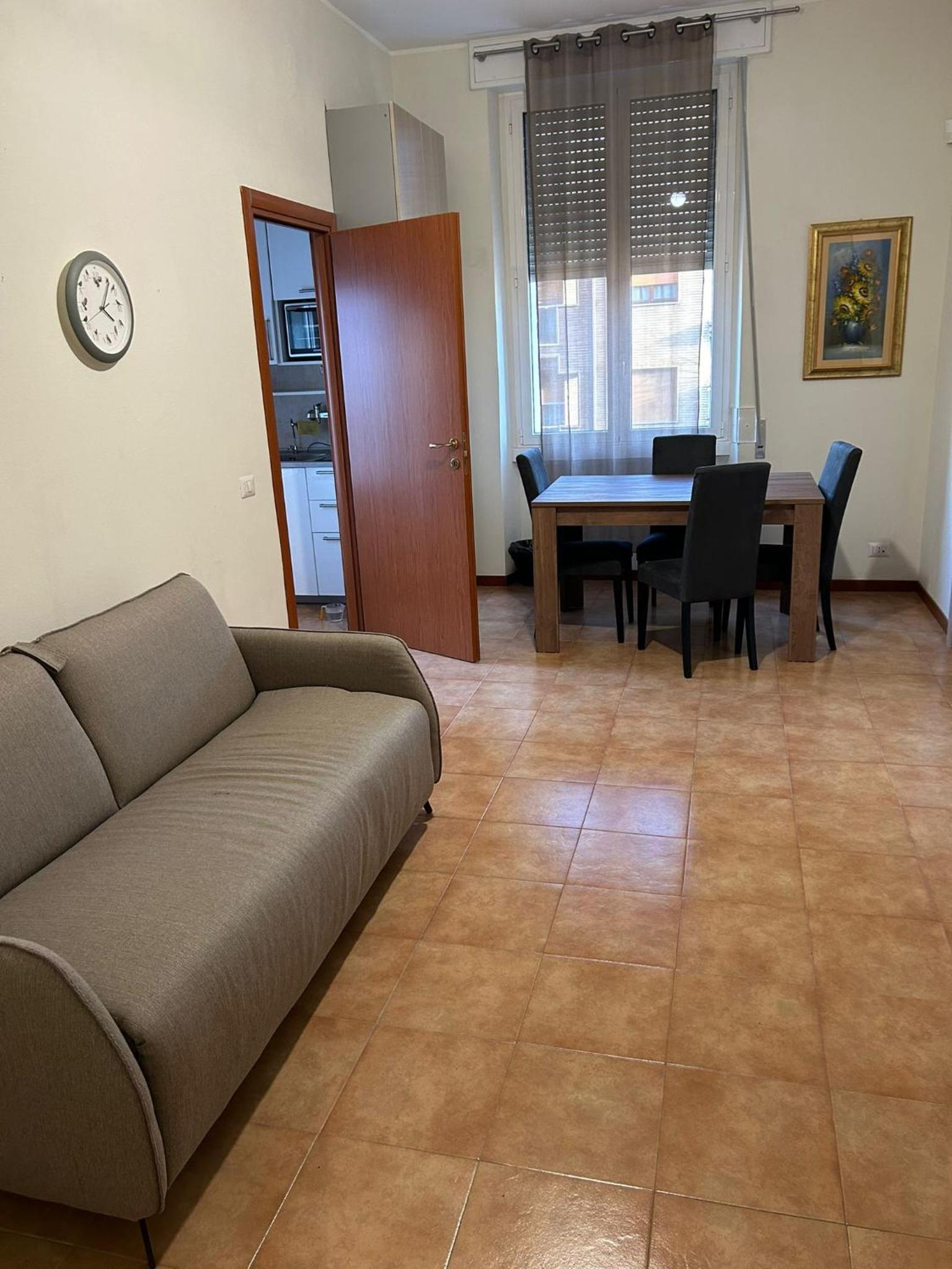 Central Station Milan Apartment
