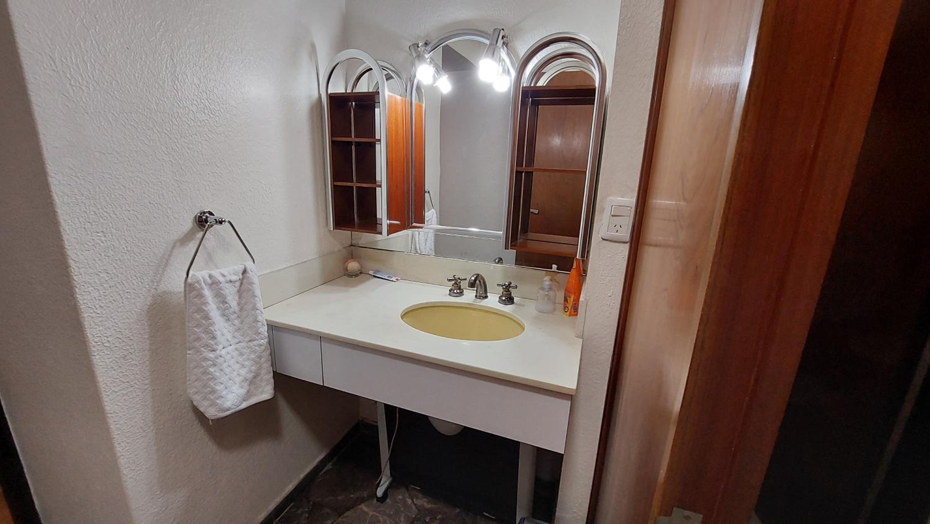 Céntrico Apartamento metros de peatonal