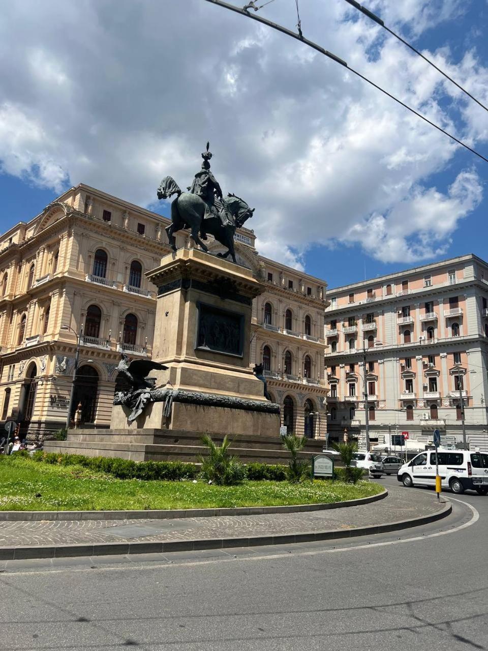 Casa Giulia piazza plebiscito