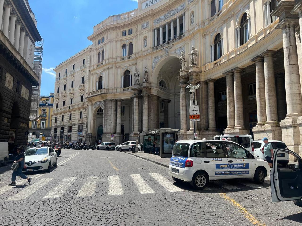 Casa Giulia piazza plebiscito