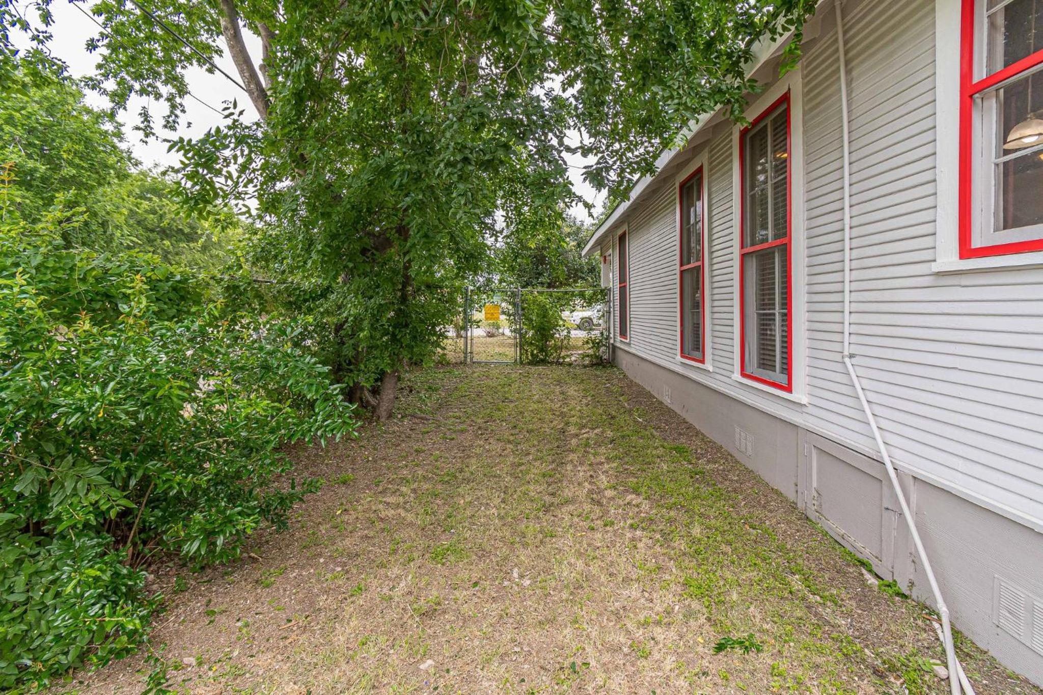 Photo 28