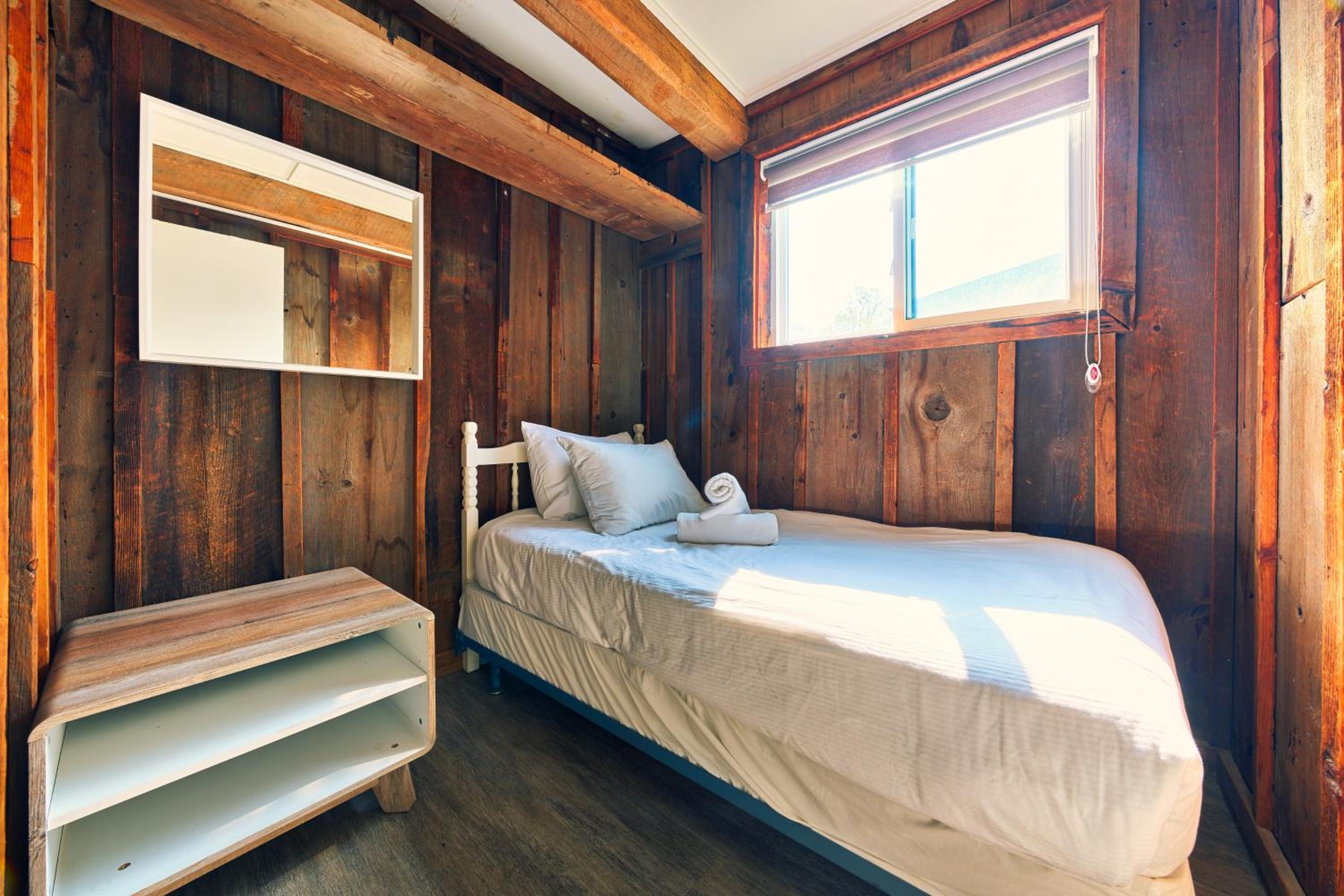 The Long Beach Resort - Beachfront Cottages & Townhouse Suites