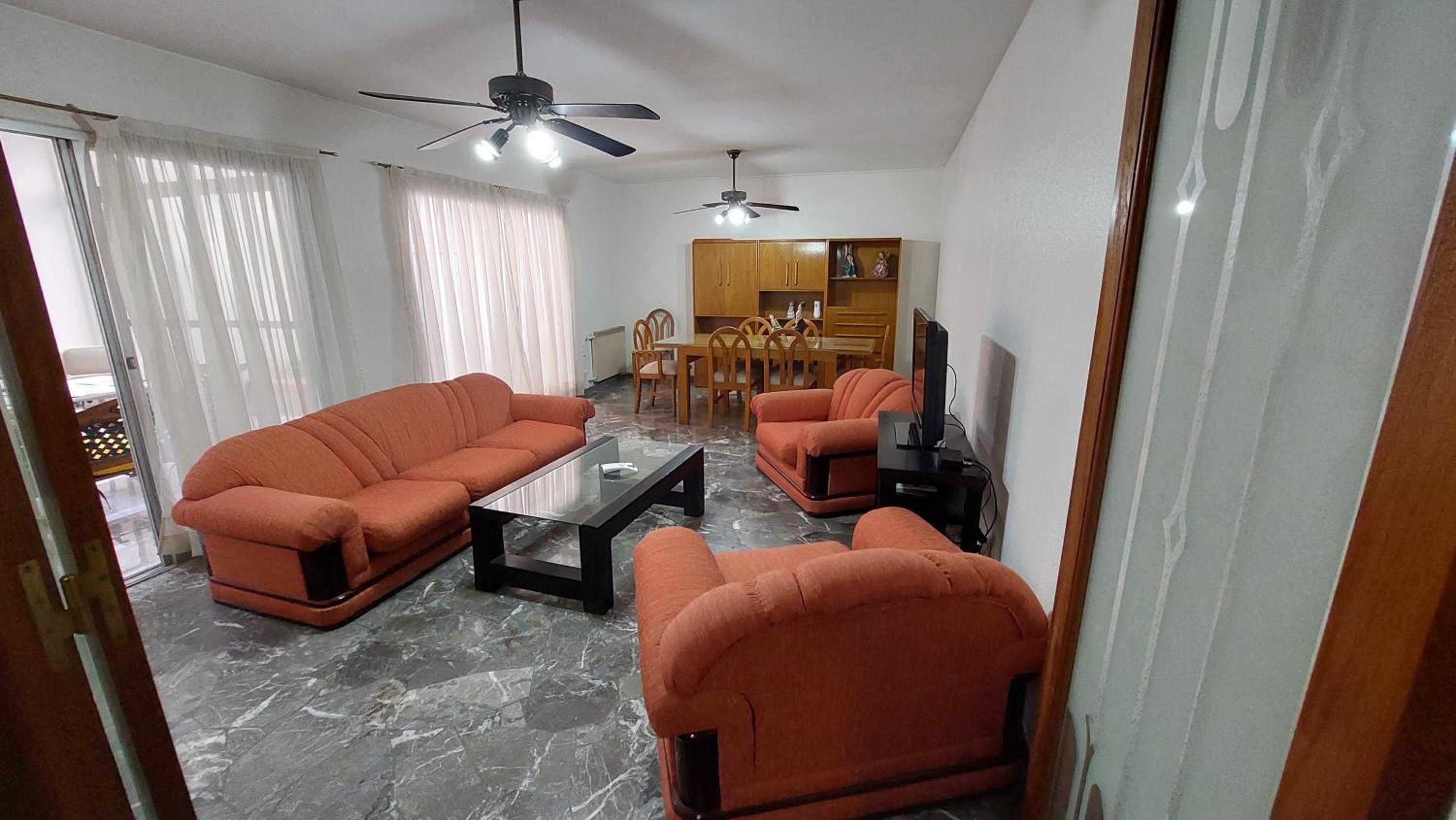 Céntrico Apartamento metros de peatonal