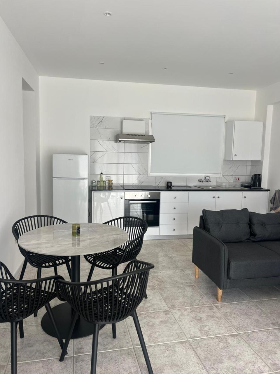 EASYBOOKCY Apartment 205