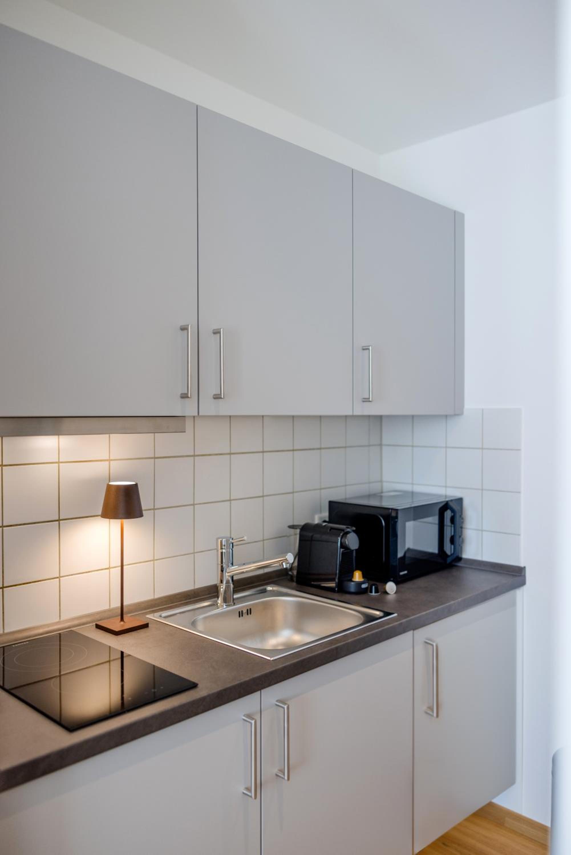Lumen Homes - Altstadt-Studio direkt im Zentrum, Küche, öffentlicher Parkplatz ums Eck