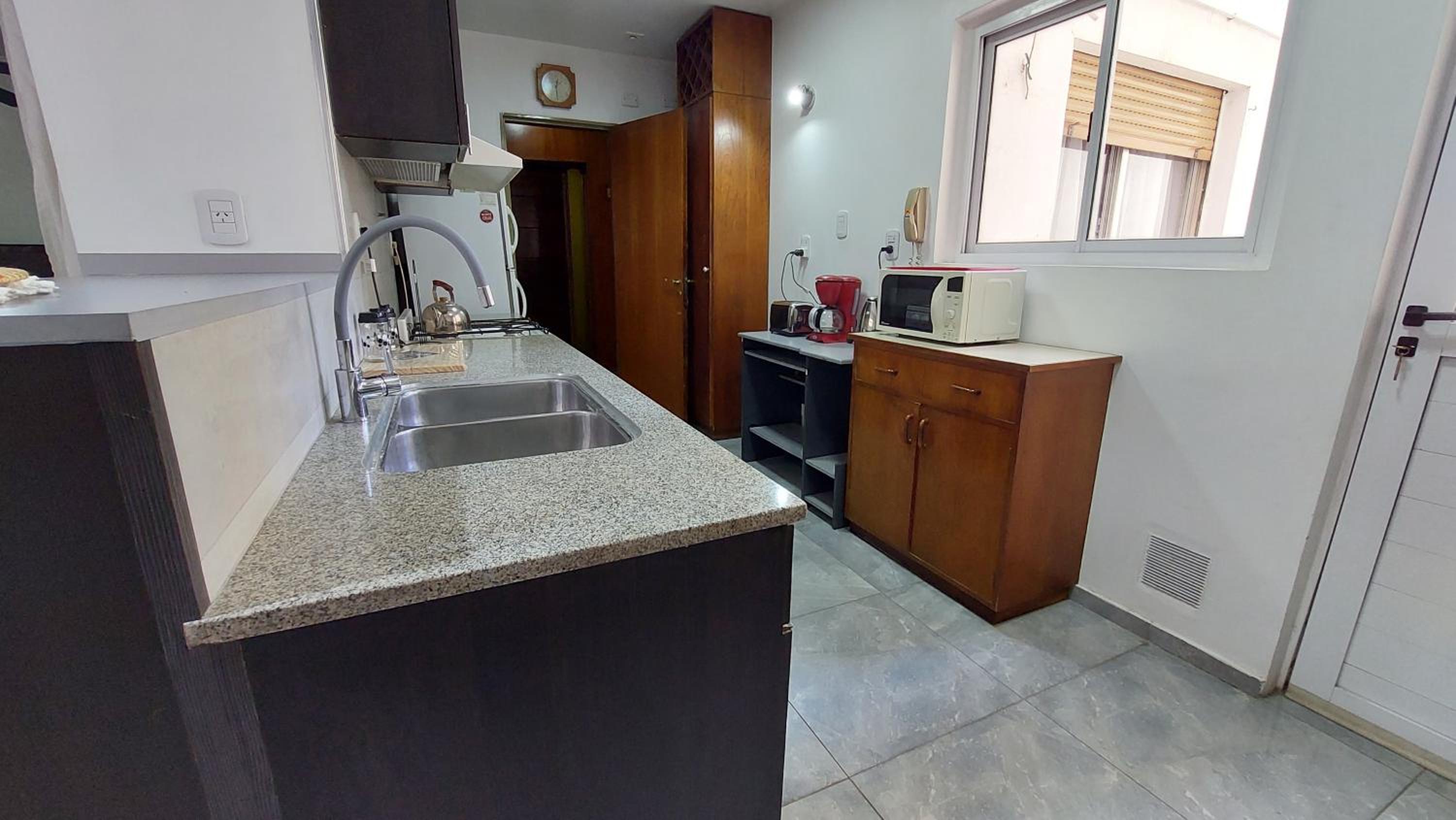Céntrico Apartamento metros de peatonal