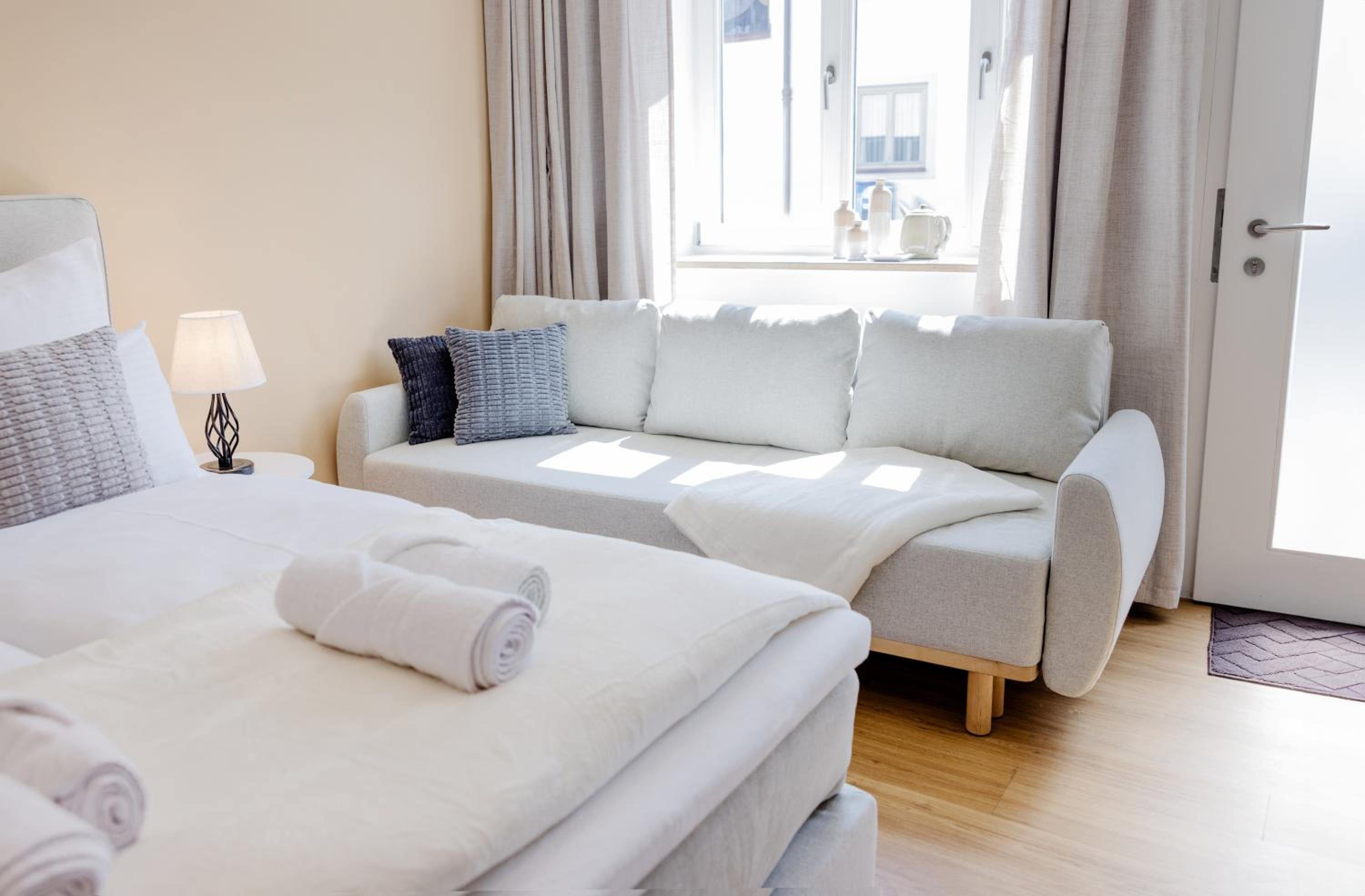 Lumen Homes - Altstadt-Studio direkt im Zentrum, Küche, öffentlicher Parkplatz ums Eck
