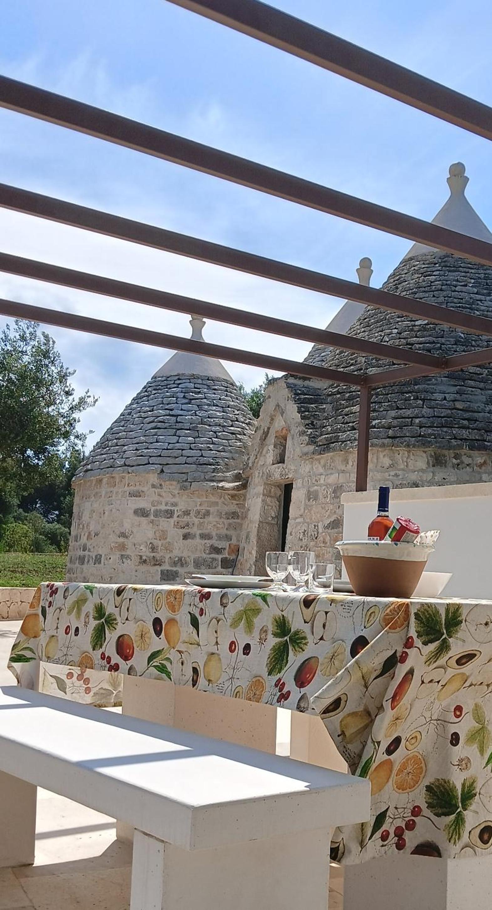 Trullo Pettirosso Ostuni view 5