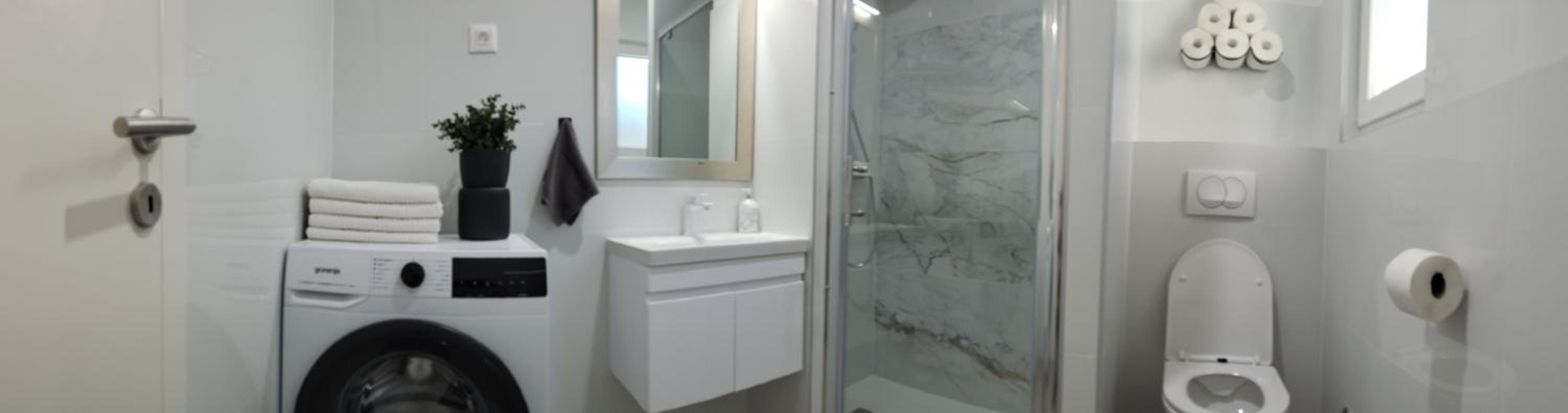 Modern Two Bedroom Apartment with Spacious Seaview Terrace and Free Parking view 3