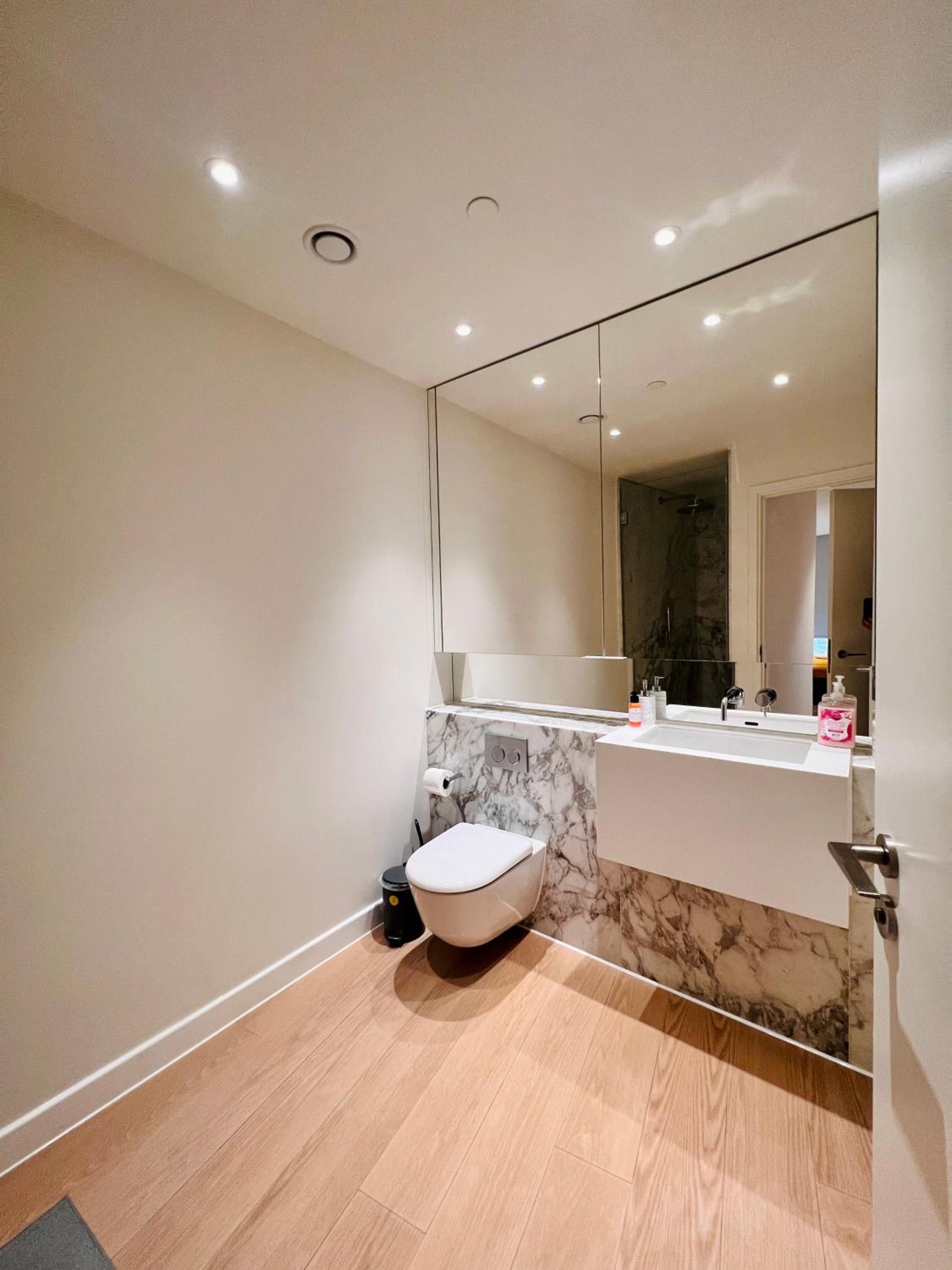 Upper Riverside O2 2Bedroom Flat 05