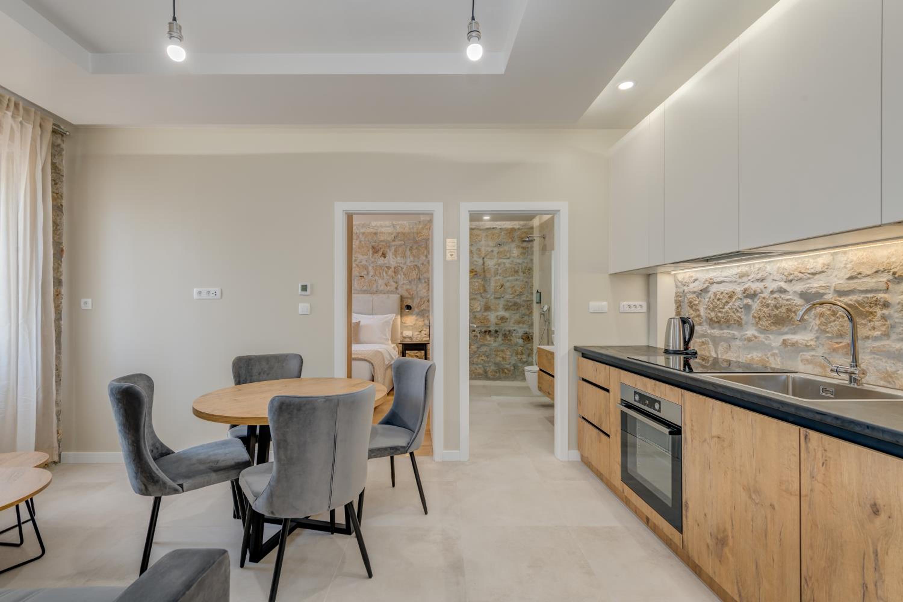 InMotion Luxury Rooms en Split — kitchen