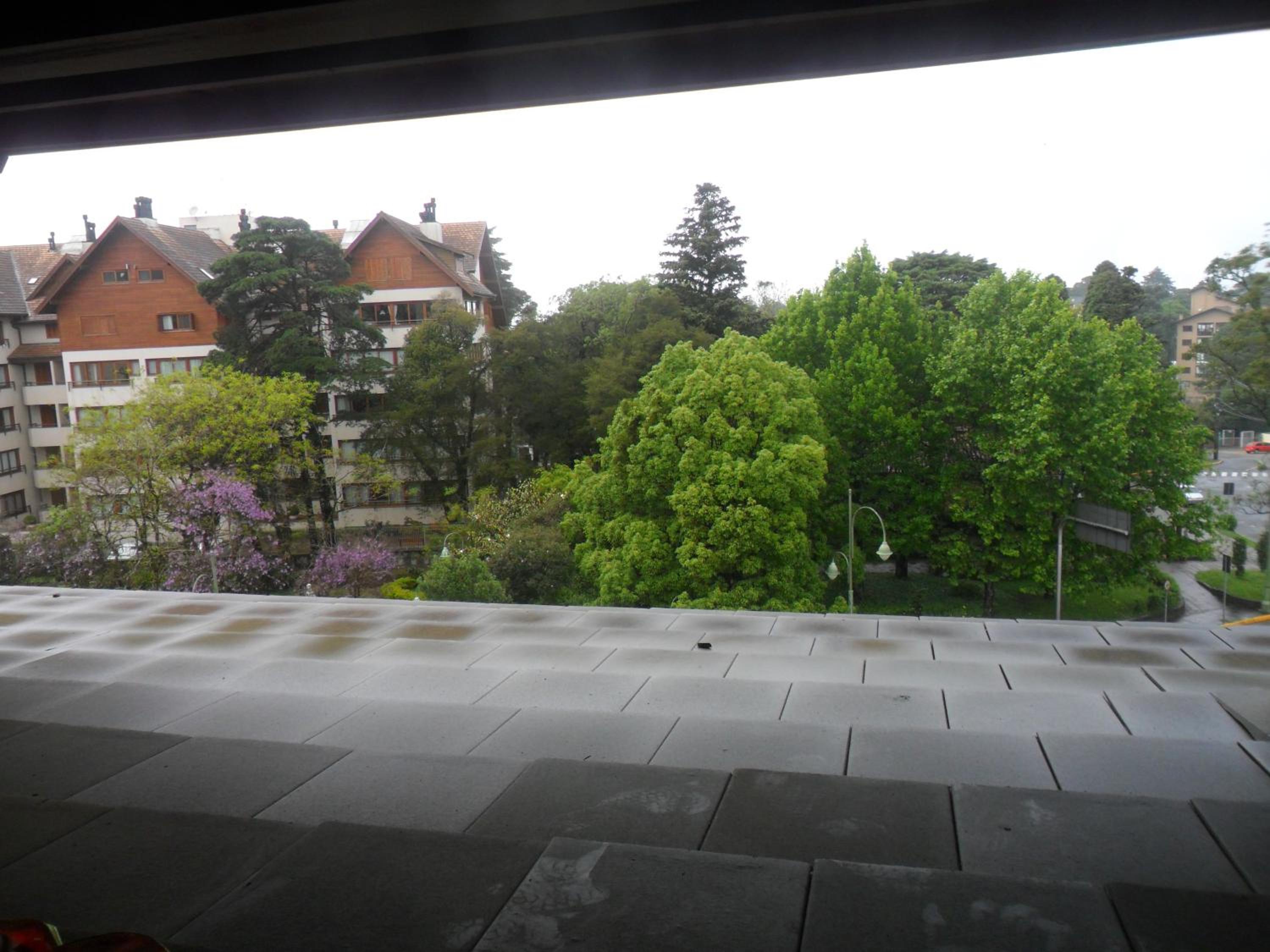 Suite No Centro De Gramado