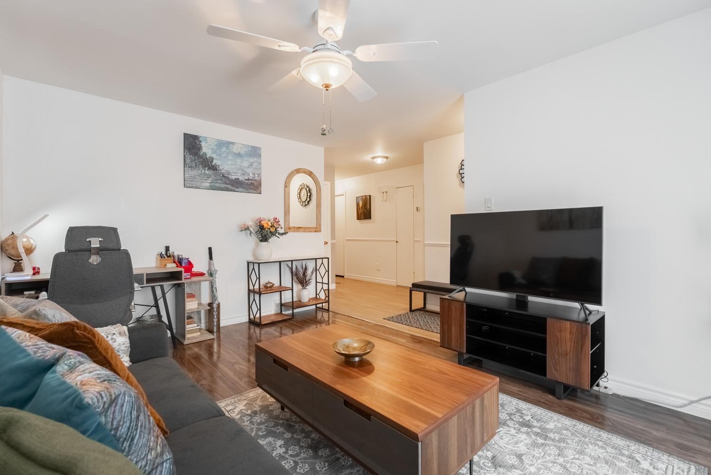 Cozy Family Home Near Montreal