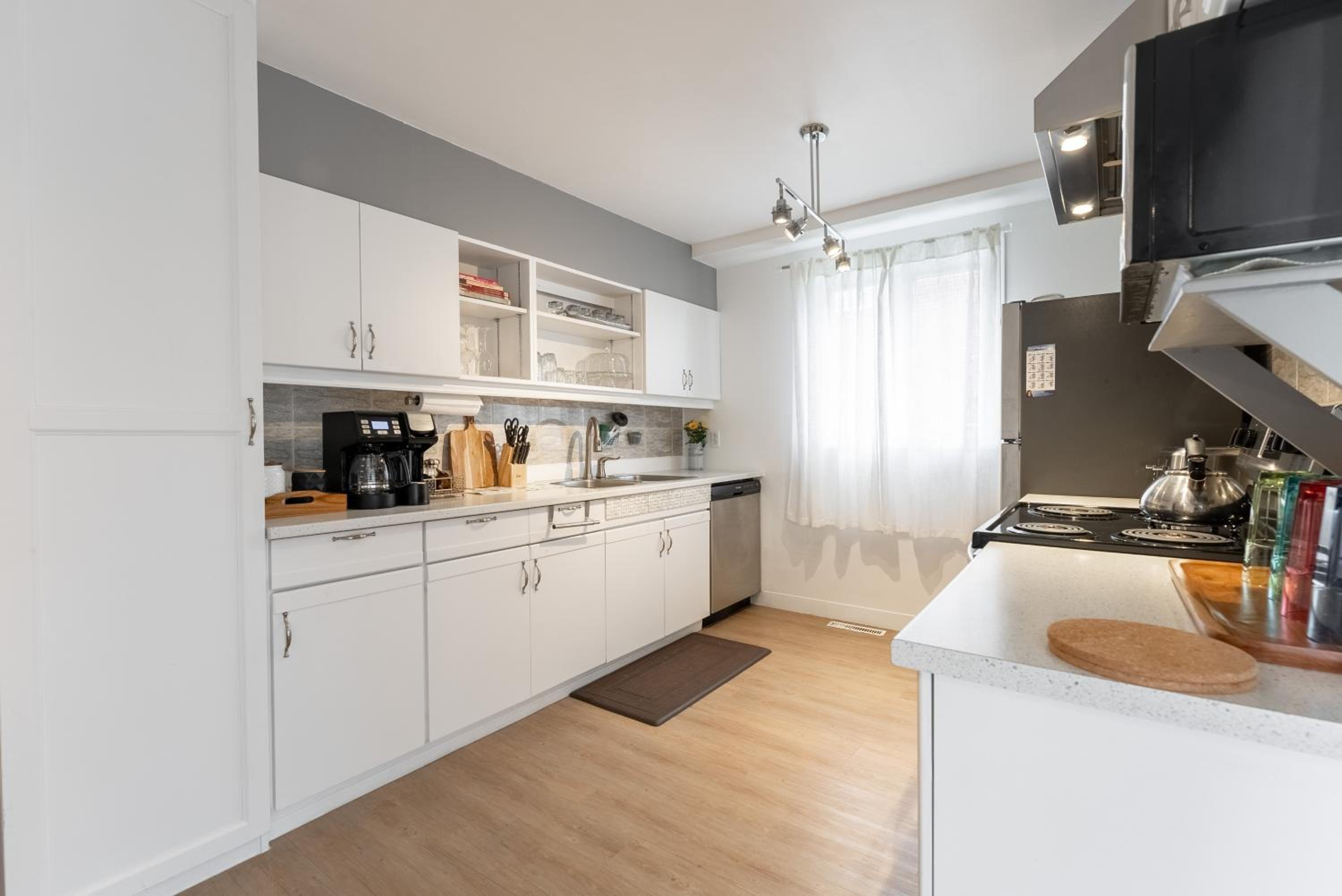 Cozy Family Home Near Montreal