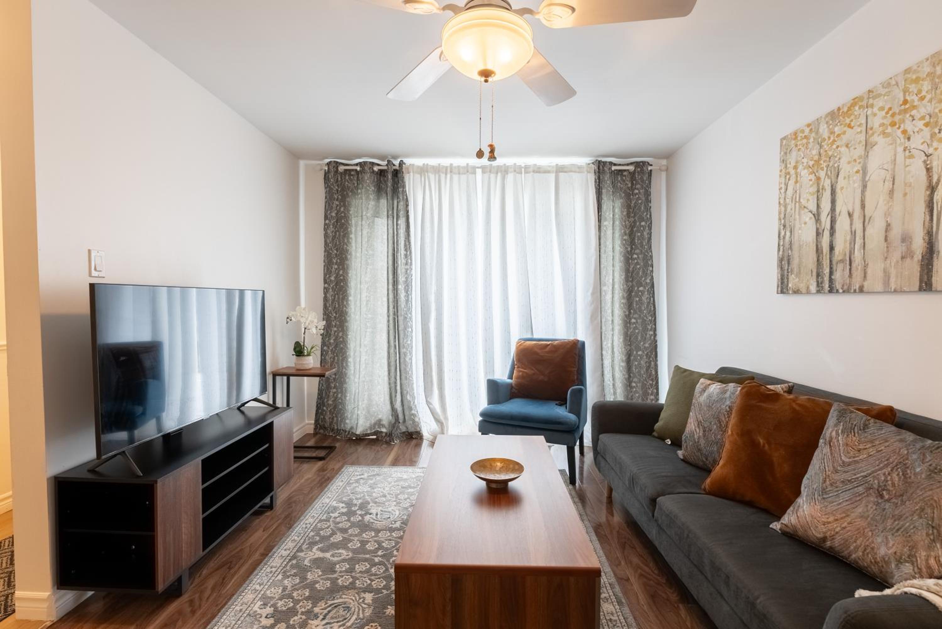 Cozy Family Home Near Montreal