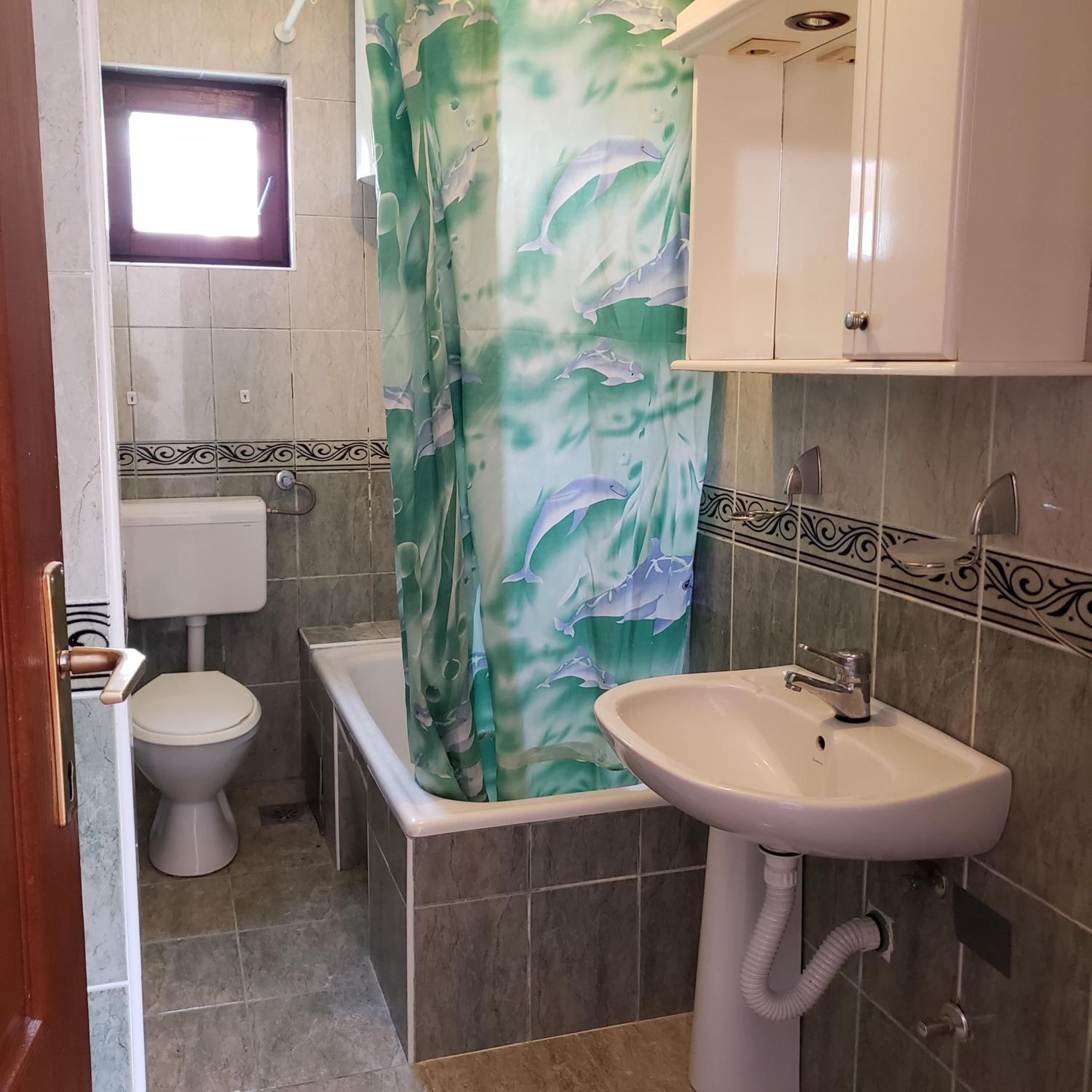 City Center Three-Bedroom Apartment