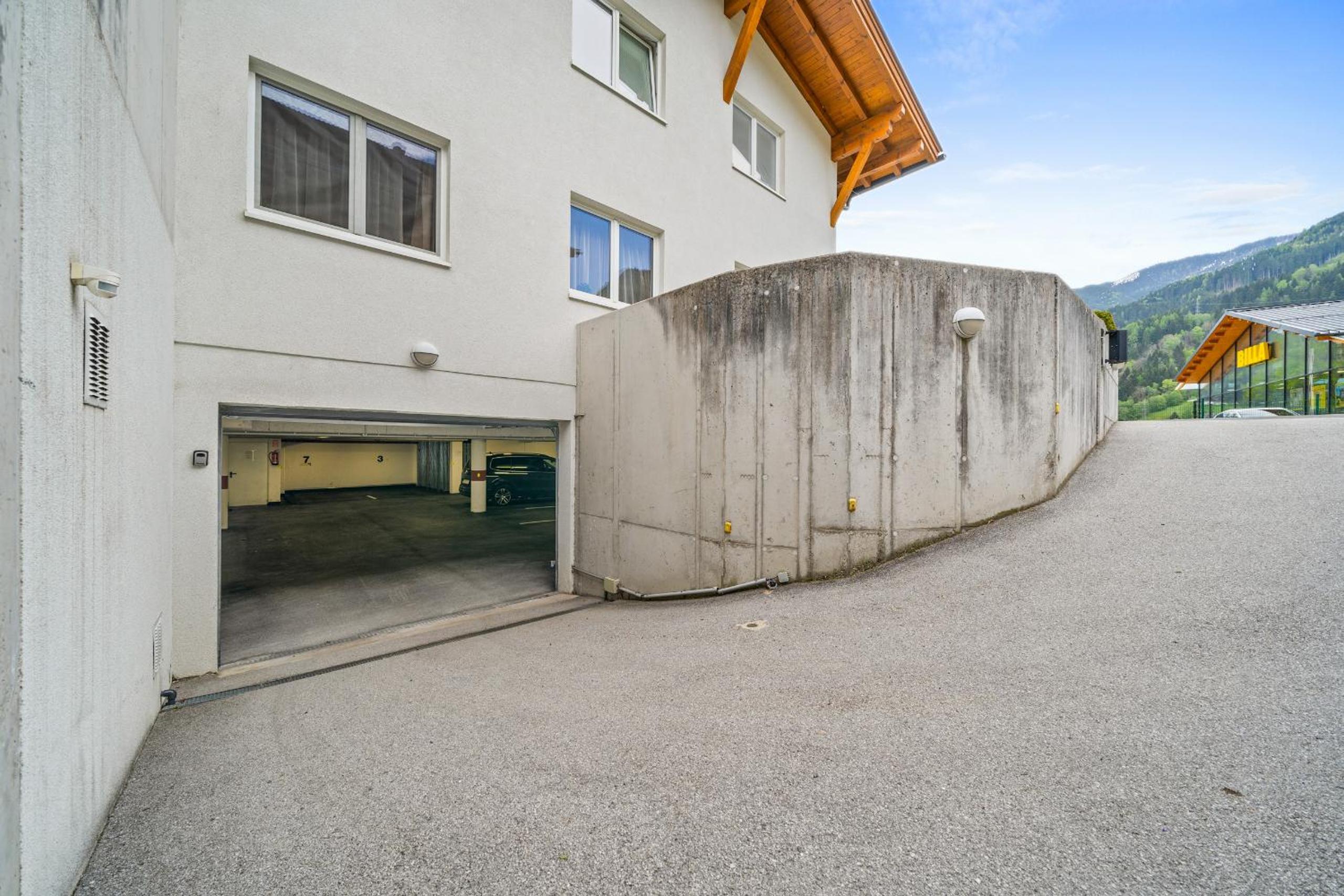 Appartement Tauernblick Top 6 Kaprun by Four Seasons Apartments