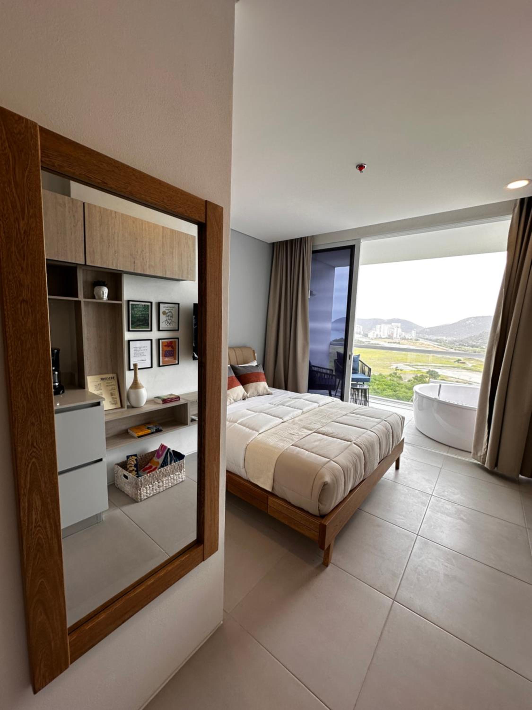 Hermosa Apartasuite con Jacuzzi
