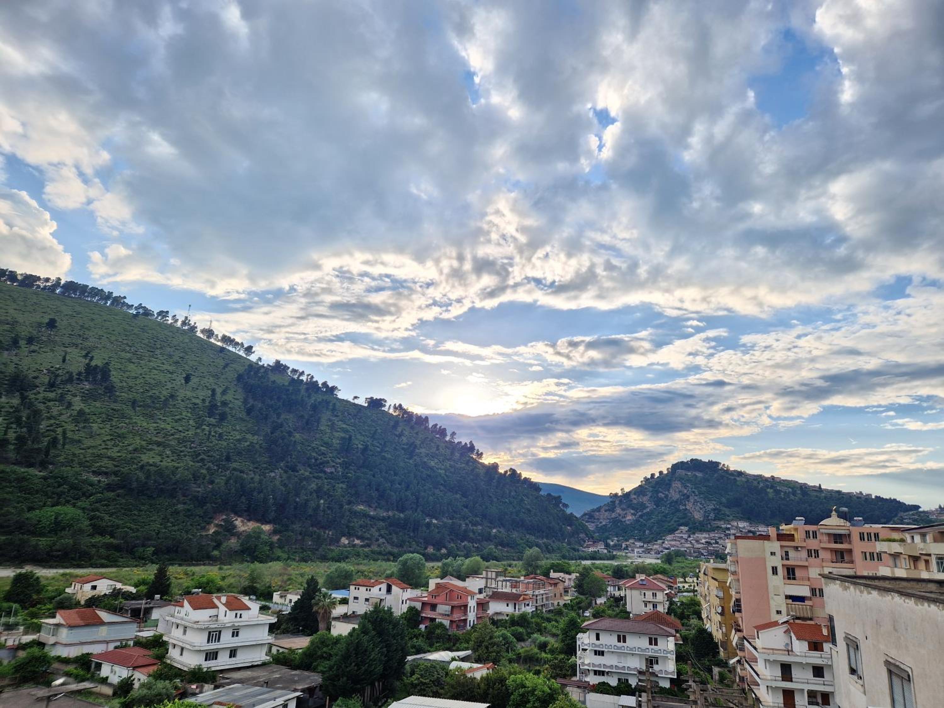 Contemporary & Cozy Apartment Berat