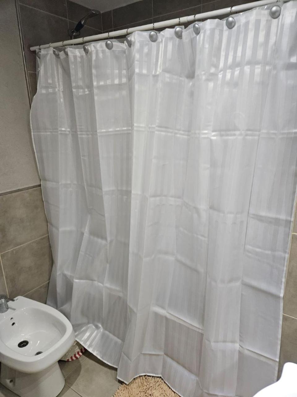 Monoambiente Encantador - Equipado - Chic -Almagro Palermo - Metro - Cerca Santatorio Gûemes y Hospital Italia o