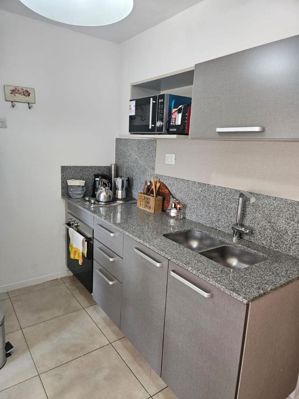 Monoambiente Encantador - Equipado - Chic -Almagro Palermo - Metro - Cerca Santatorio Gûemes y Hospital Italia o